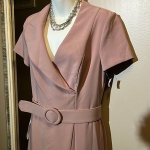 New Kay Unger walk thru jumpsuit. Pale mauve. Size 8